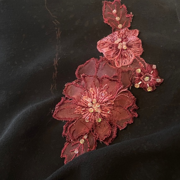Ice Woman Black Silk Pink Appliqué & Beaded Floral Detail One Size - Picture 8 of 8